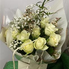 The Rose Bouquet in White