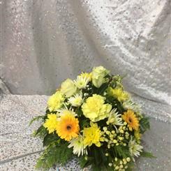 Lemon and  White Posy